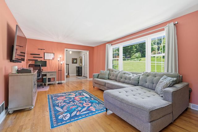 111 SKYLINE DR, Landenberg, PA 19350