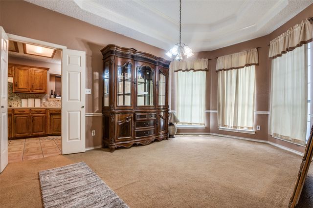 712 Arbor Creek Drive, Desoto, TX 75115