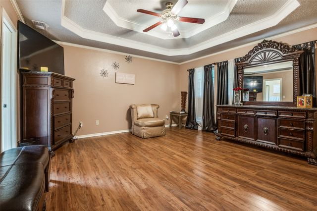 712 Arbor Creek Drive, Desoto, TX 75115