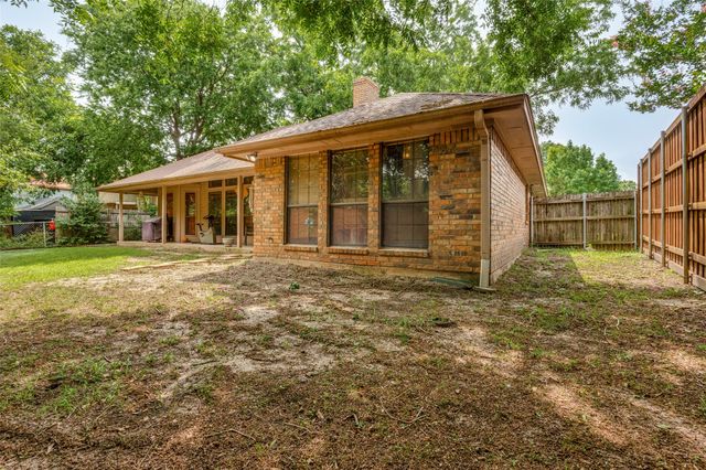 712 Arbor Creek Drive, Desoto, TX 75115