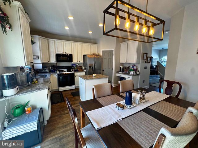 45713 PADDINGTON STATION TER, Sterling, VA 20166