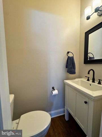 45713 PADDINGTON STATION TER, Sterling, VA 20166