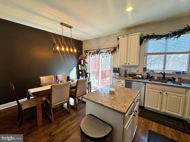 45713 PADDINGTON STATION TER, Sterling, VA 20166