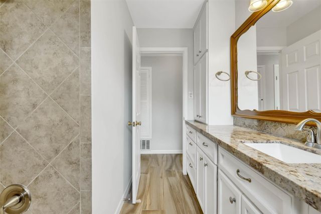 442 Mignon Lane, Houston, TX 77024