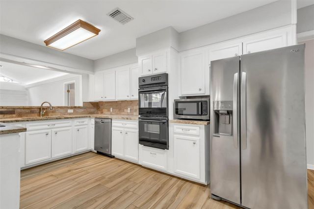 442 Mignon Lane, Houston, TX 77024