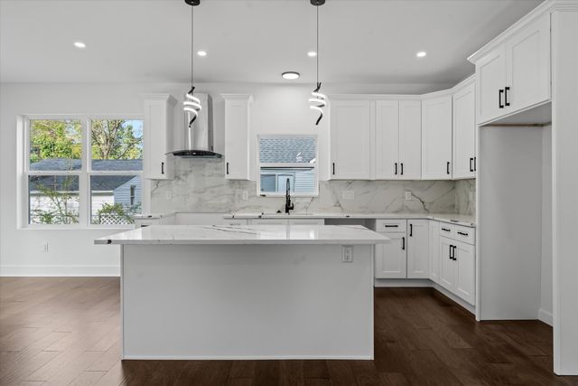 35655 Joy Road, Westland, MI 48185