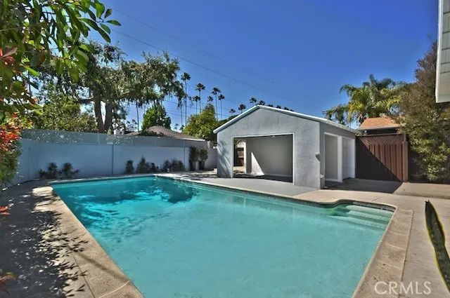 4423 Ethel Avenue, Studio City, CA 91604