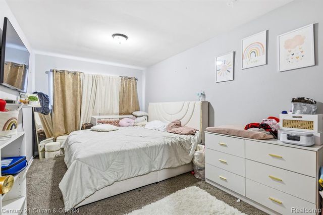 8402 Robindale Avenue, Dearborn Heights, MI 48127