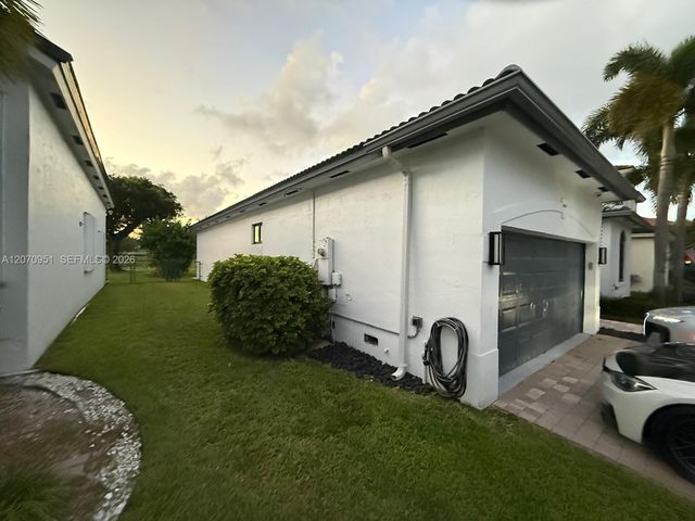1825 SE 20th Road, Homestead, FL 33035