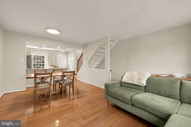 5001 9TH ST S, Arlington, VA 22204