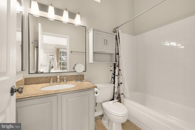 5001 9TH ST S, Arlington, VA 22204