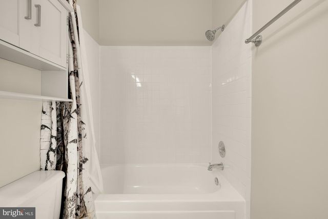 5001 9TH ST S, Arlington, VA 22204