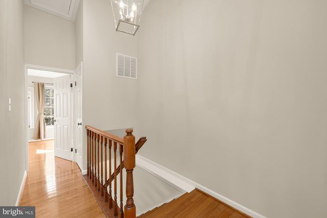 5001 9TH ST S, Arlington, VA 22204