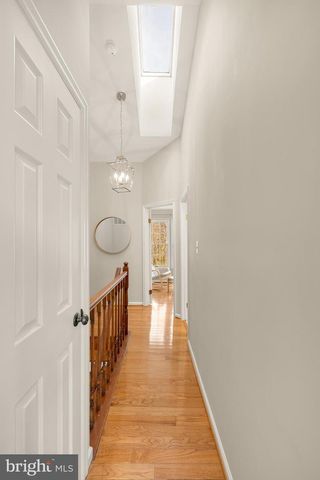 5001 9TH ST S, Arlington, VA 22204