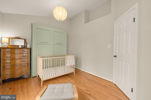 5001 9TH ST S, Arlington, VA 22204