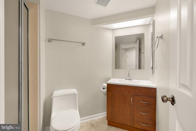 5001 9TH ST S, Arlington, VA 22204