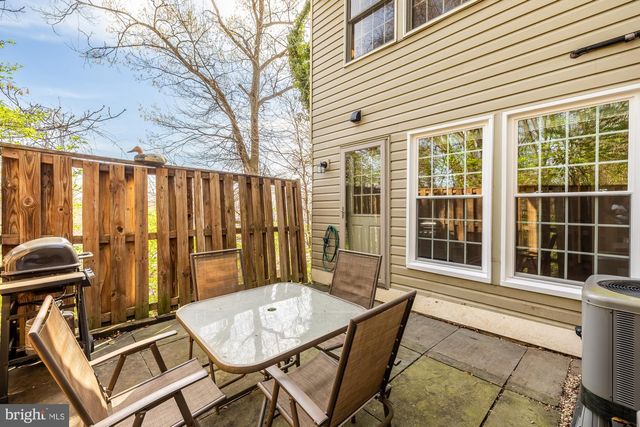 5001 9TH ST S, Arlington, VA 22204