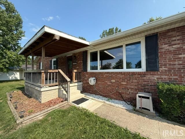 29 Delores Avenue, Peru, IN 46970