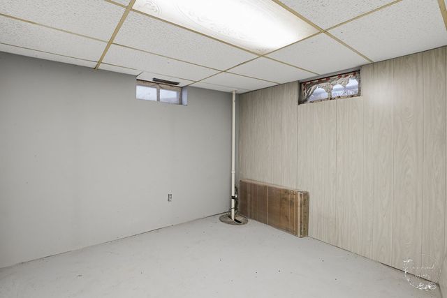 3858 E Lakeview Drive, Kankakee, IL 60901