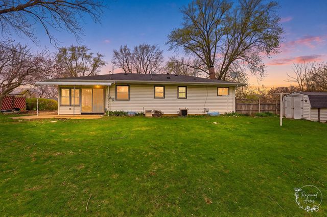 3858 E Lakeview Drive, Kankakee, IL 60901