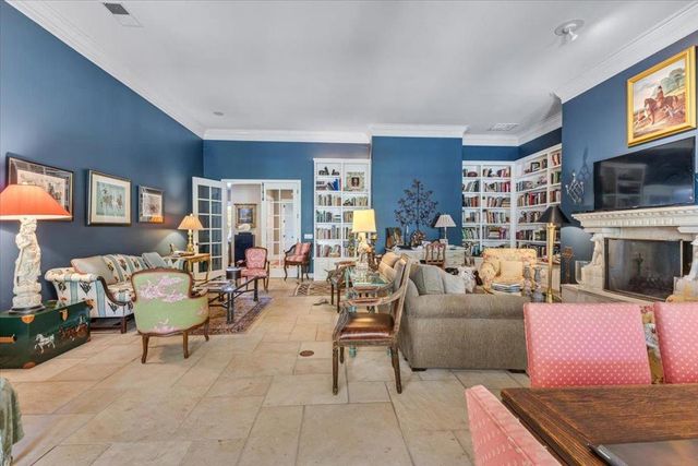 2727 Thomas Road, Hollister, CA 95023