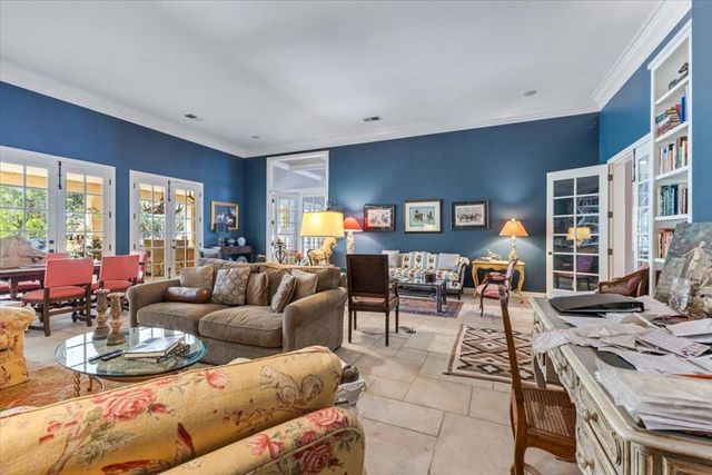 2727 Thomas Road, Hollister, CA 95023
