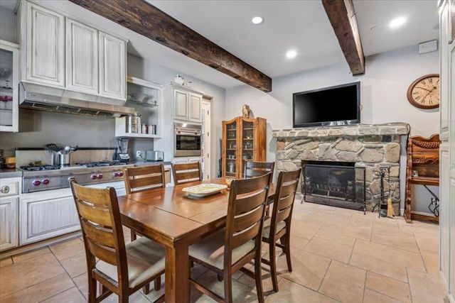 2727 Thomas Road, Hollister, CA 95023