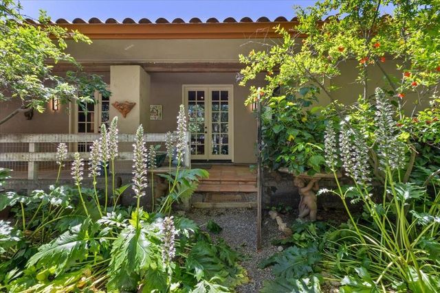 2727 Thomas Road, Hollister, CA 95023