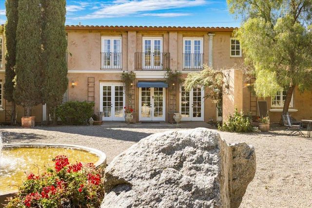 2727 Thomas Road, Hollister, CA 95023
