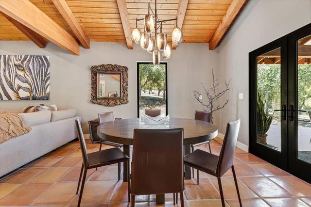 2727 Thomas Road, Hollister, CA 95023