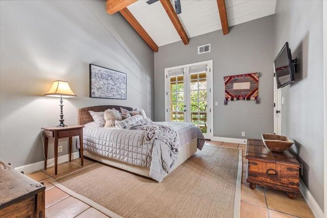 2727 Thomas Road, Hollister, CA 95023