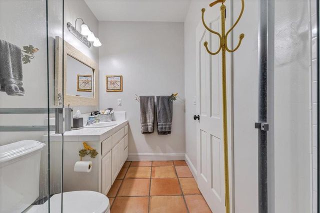 2727 Thomas Road, Hollister, CA 95023