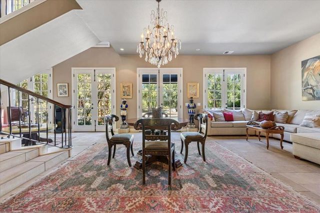 2727 Thomas Road, Hollister, CA 95023