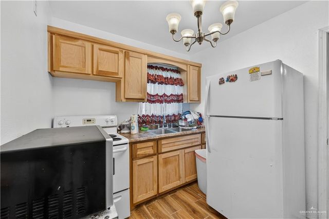 4002 Salinas Street, Edinburg, TX 78541