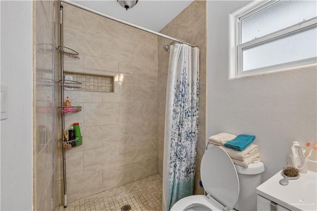 4002 Salinas Street, Edinburg, TX 78541