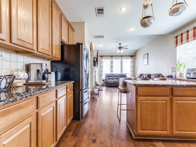 5341 Vestia Drive, Fort Worth, TX 76244