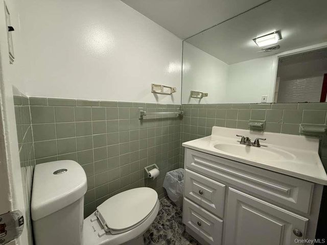 6938 Myrtle Avenue, Glendale, NY 11385