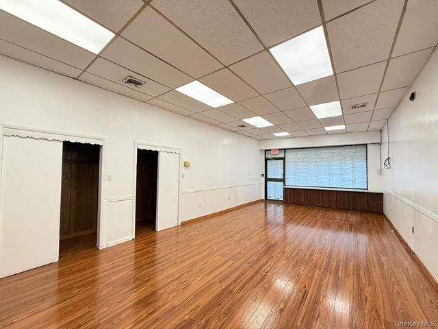 6938 Myrtle Avenue, Glendale, NY 11385