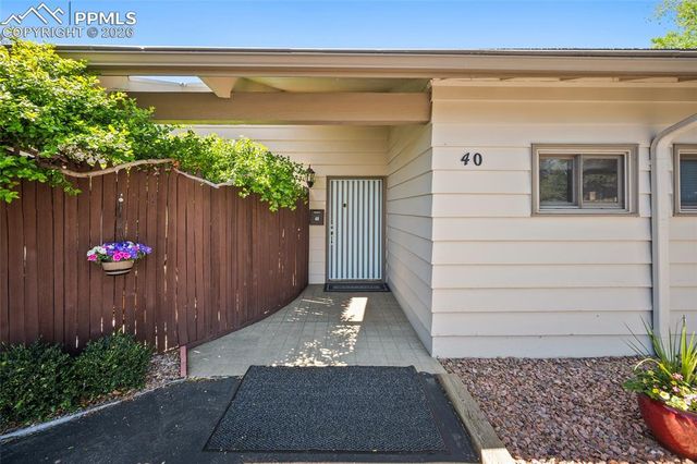 40 Friendship Lane, Colorado Springs, CO 80904