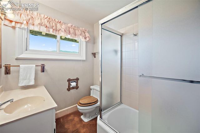 40 Friendship Lane, Colorado Springs, CO 80904