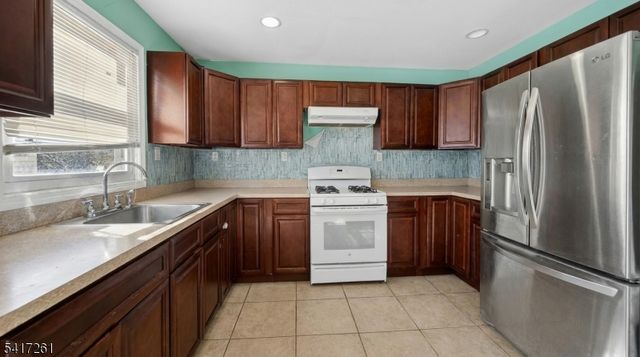 532 Hartford St, Perth Amboy City, NJ 08861