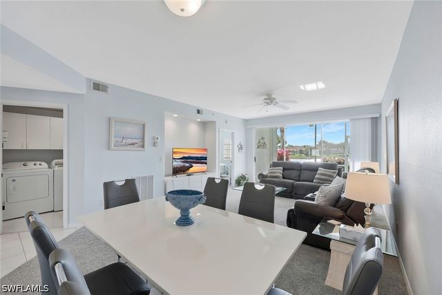 186 Gabriel CIR 3909, Naples, FL 34104