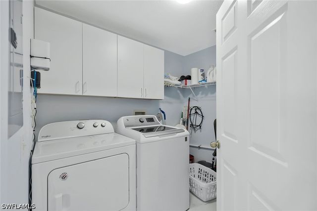 186 Gabriel CIR 3909, Naples, FL 34104