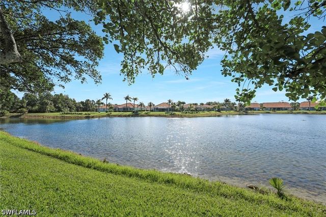 186 Gabriel CIR 3909, Naples, FL 34104