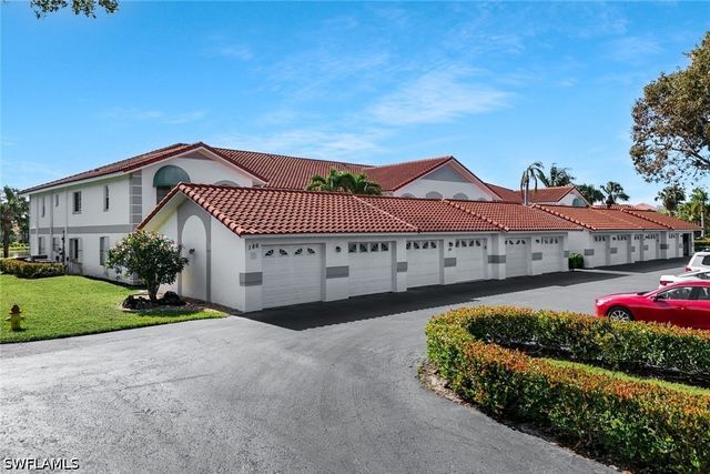 186 Gabriel CIR 3909, Naples, FL 34104