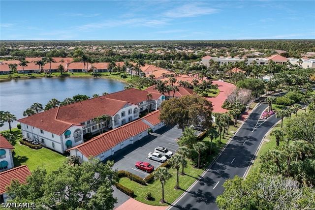 186 Gabriel CIR 3909, Naples, FL 34104