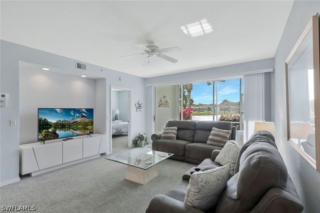 186 Gabriel CIR 3909, Naples, FL 34104