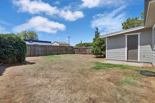 810 Edythe St, Manteca, CA 95337