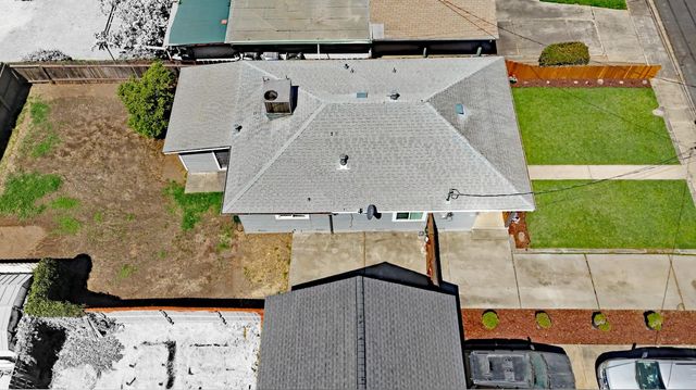 810 Edythe St, Manteca, CA 95337