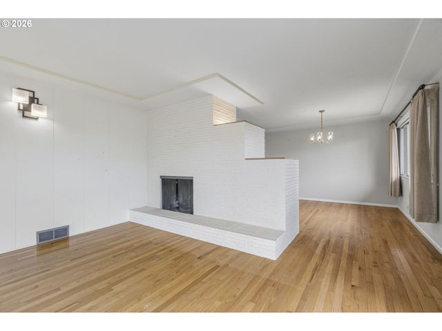 5319 Nw WALNUT St, Vancouver, WA 98663